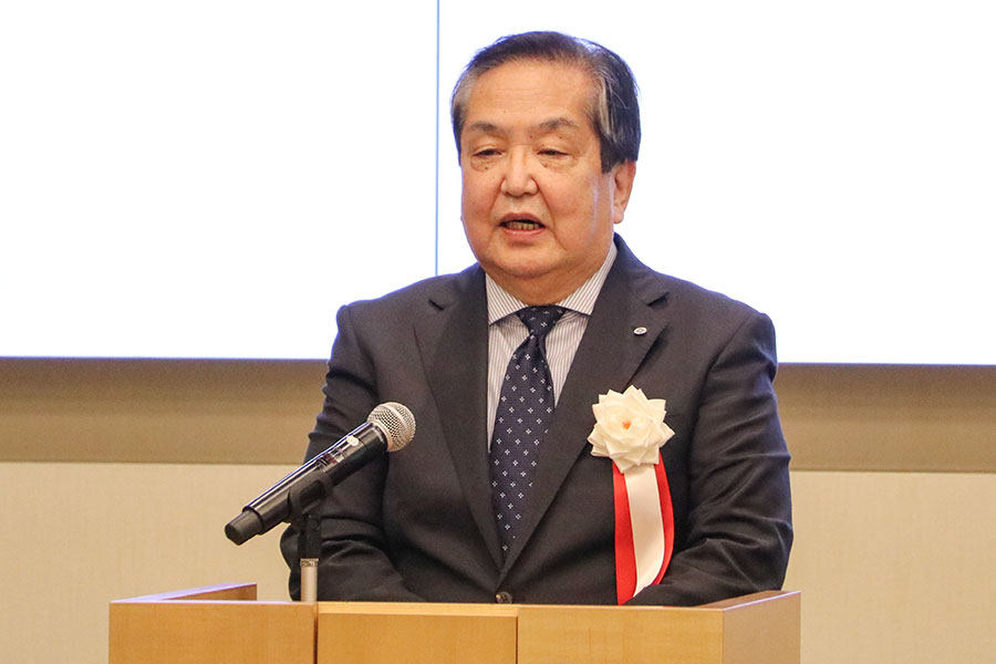 講評 金沢大学 中村慎一 理事