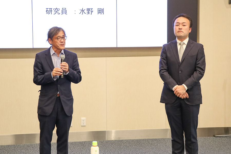 受入企業の代表者、研究員よりご挨拶